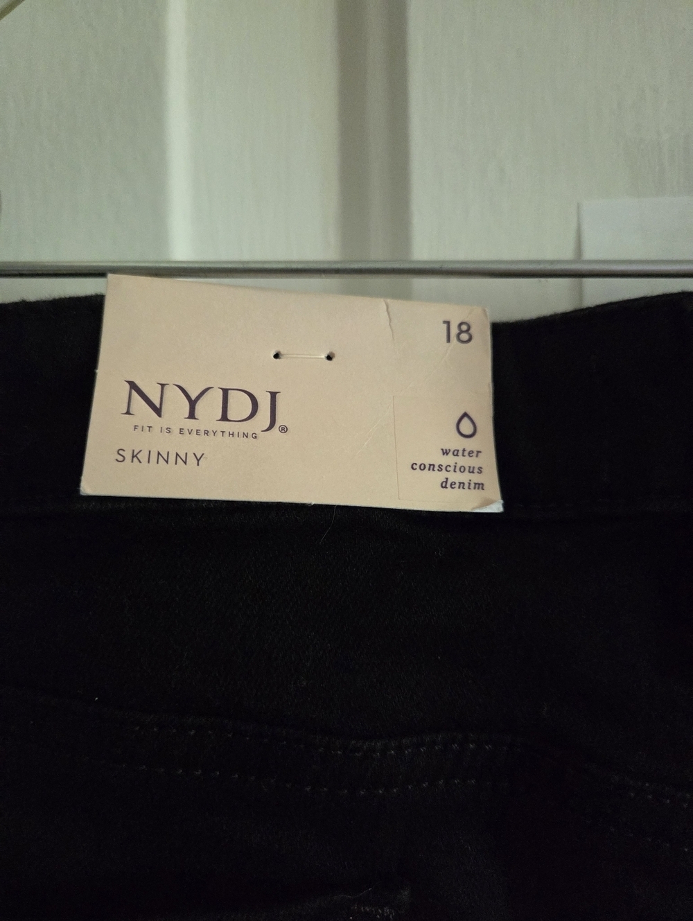 NYDJ Ami Skinny Lift Tuck Black Stretch Jeans Size 18 NWT - Picture 8 of 8